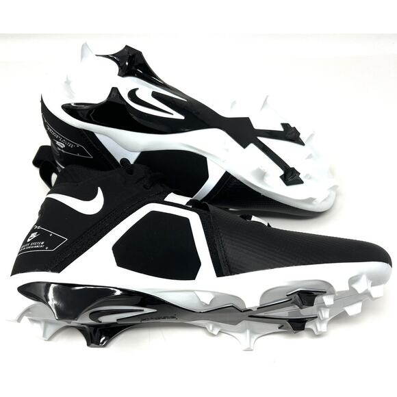 Athletic_Shoes